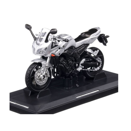 Motor Max - Macheta moto 1:18 Yamaha FZ-1 2006